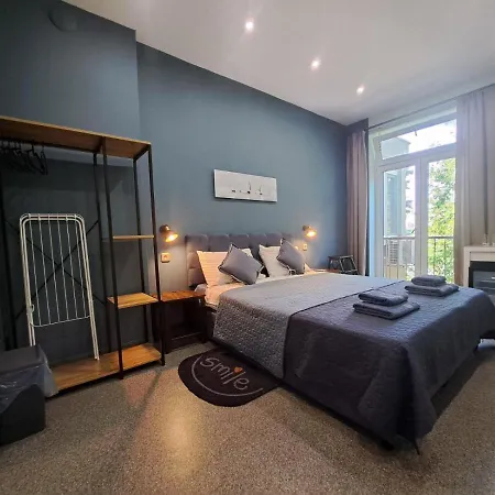 Sea Vibes 1 Bedroom - Free Public Parking, Wifi, Cable & Smart Tv, 0,9 Km To * Warna
