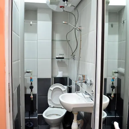 Sea Vibes 1 Bedroom - Free Public Parking, Wifi, Cable & Smart Tv, 0,9 Km To * Warna